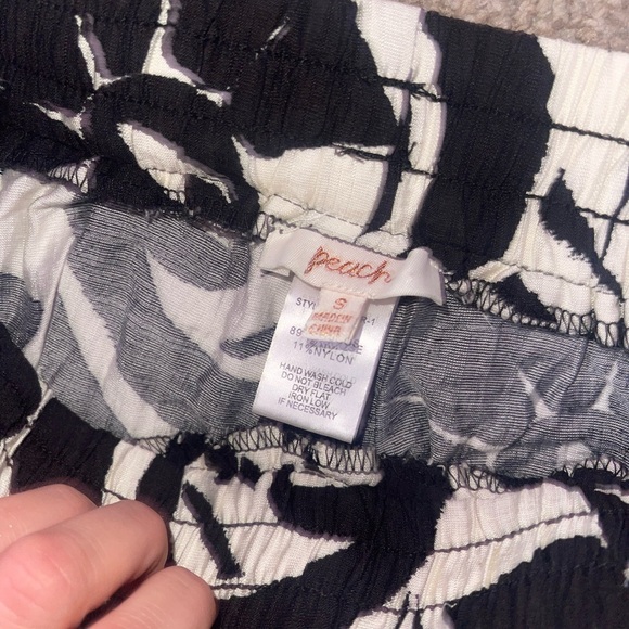 Two-Piece Set - Picture 2 of 3